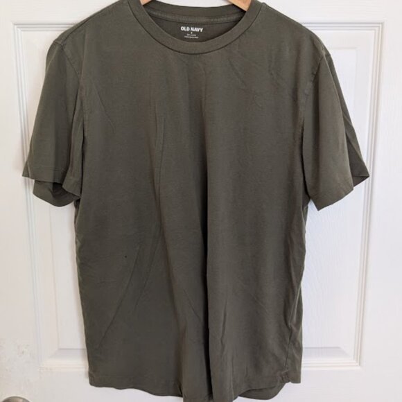Old Navy Basic Cotton Tee's - Picture 3 of 4